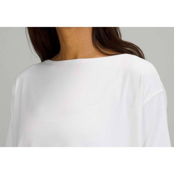 LULULEMON ATHLETICA Back in Action Short Sleeve Size Medium - Picture 3 of 6